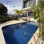 Villa Riviera